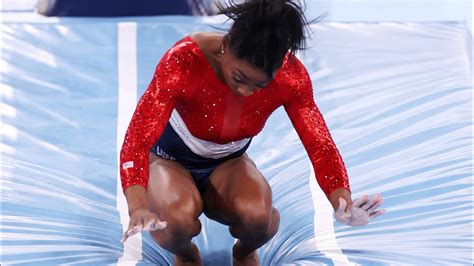 Simone Biles VT team final Tokyo 2020 - YouTube