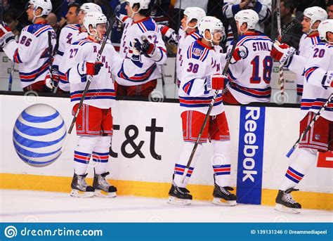 New York Rangers Score editorial photo. Image of celebrate - 139131246