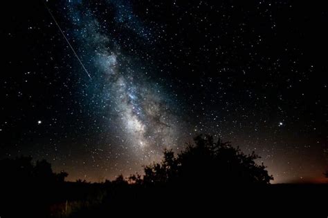 Dubai meteor shower: Quadrantids to light up the sky tonight - Arabian ...