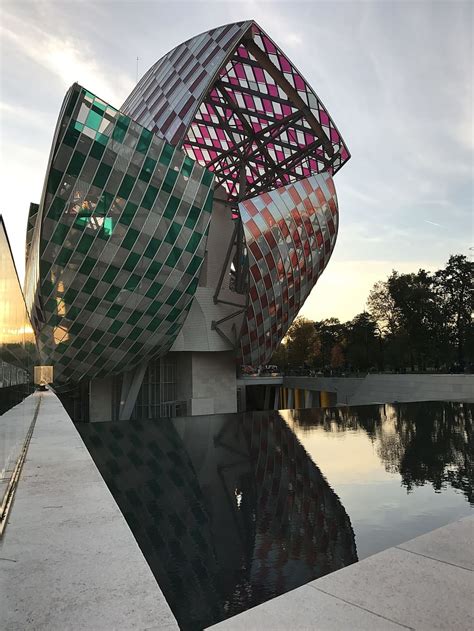 HD wallpaper: fondation louis vuitton, architecture, color, sky, water ...