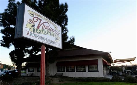 Some Lemoore restaurants coping with state's pleas to close or reduce occupancy rates | The Leader