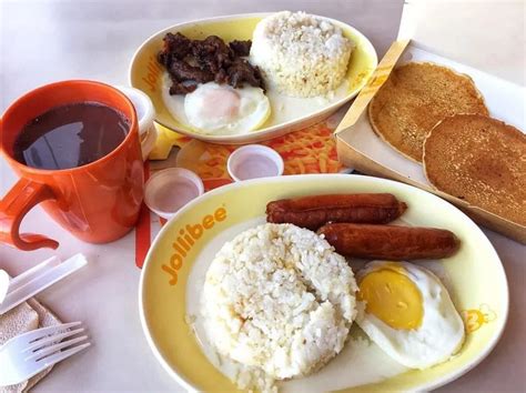 Jollibee Singapore now sells a new breakfast menu of pancakes ...