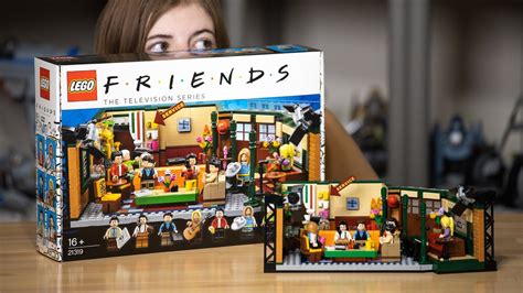 LEGO F·R·I·E·N·D·S Central Perk Set 21319 REVIEW - YouTube