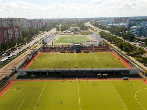 Free Photo | Aerial view of grass field for hockey