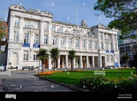 University of London Queen Mary College Queens Building in Mile End Stock Photo: 23775909 - Alamy