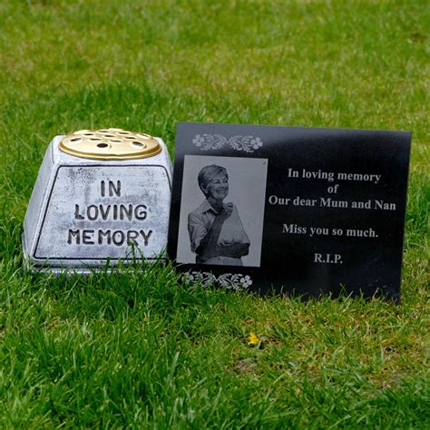 Granite Garden Memorial Plaque with Customized Message And