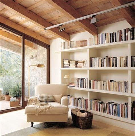 Holiday Home by the Sea: A Warm and Cozy Interior of A Yalta House | Home library design, Cozy ...