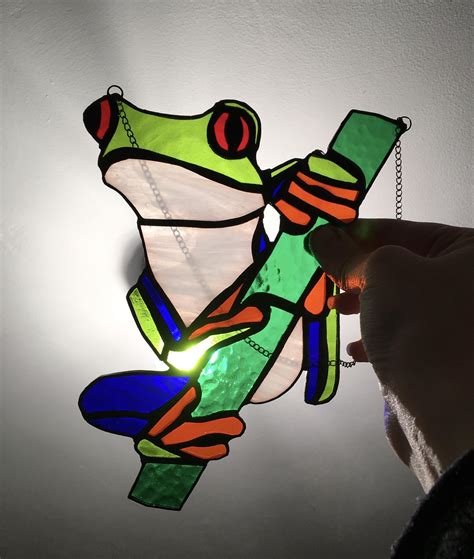 The first stained glass tree frog I made :) : r/frogs