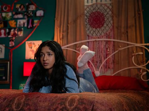 ‘Never Have I Ever’ Season 2 Takes on Teen Therapy Beyond Trauma – SheKnows