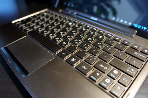 Keyboard (Note Chinese symbols) | Note the Chinese symbols. … | Flickr