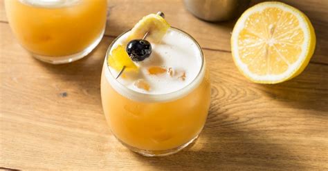 25 Classic Amaretto Cocktails - Insanely Good