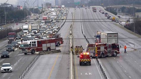 6 Killed In 130-Vehicle Pileup On Icy Texas Interstate