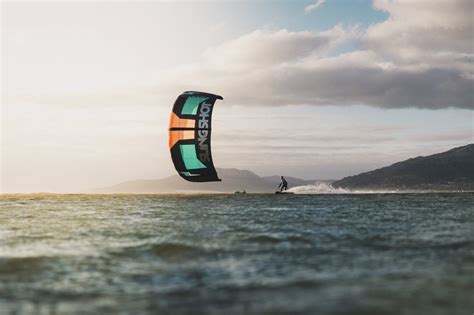 Chase the Wind With Our Guide to Kitesurfing Equipment for Beginners | Digital Trends