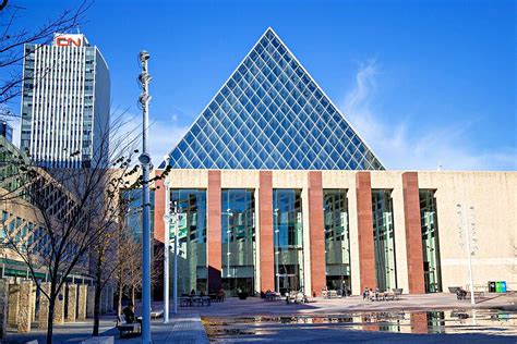 Edmonton City Hall, Edmonton