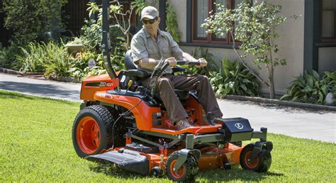 See the Kubota Dealers in Your Area