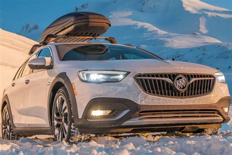 2018 Buick Regal TourX Review: King of the Mountain Town?