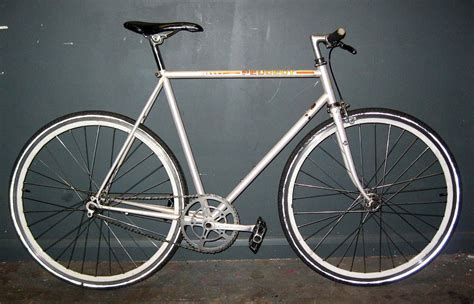 Easy Street Cycle: Peugeot White Race Single/Fixie