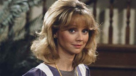 Shelley Long - Biography, Height & Life Story | Super Stars Bio