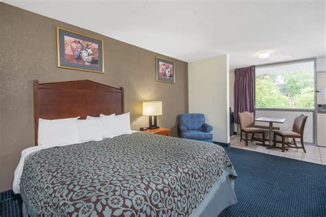 Days Inn by Wyndham Arlington Pentagon | Arlington, VA Hotels