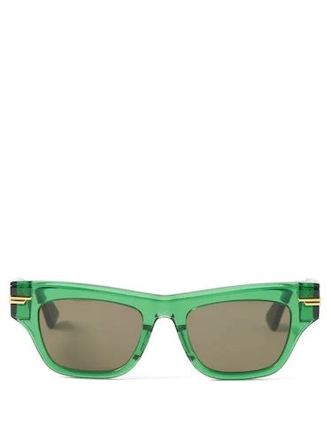 2022’s Sunglasses Trends Are For Statement-Makers