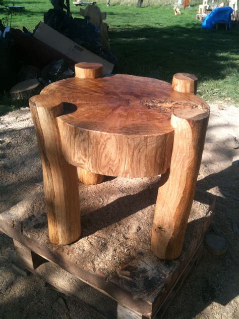 oak table chainsaw carving | Log furniture, Rustic log furniture, Wood diy