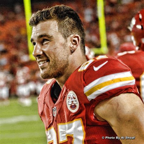 Pin by Kai Ashworth on Men in Sport | Travis kelce, Kansas city chiefs ...