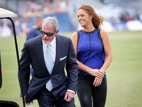 Jim Irsay won't have to testify after couple settle custody case