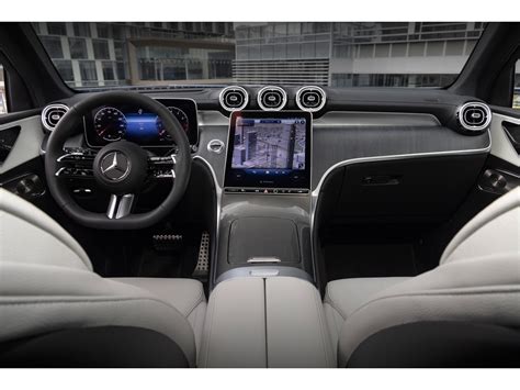 2023 Mercedes-Benz GLC-Class: 25 Interior Photos | U.S. News