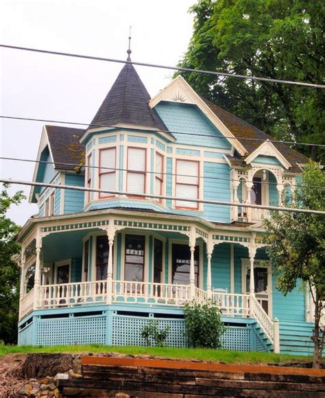 Explore the Charming Historic Homes of Oregon City