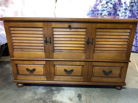 Value of a Lane Cedar Chest? | ThriftyFun