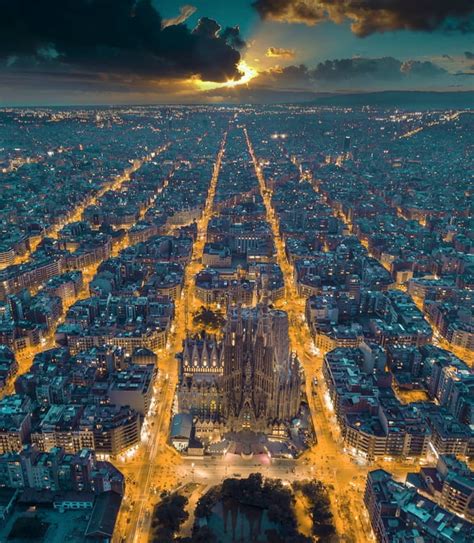 Night lights of Barcelona - Barnorama