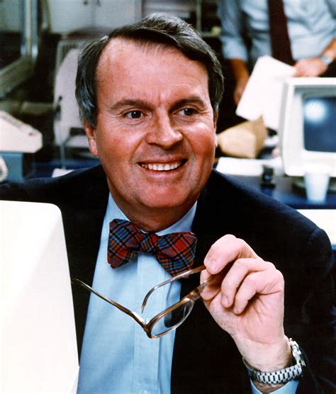 Charles Osgood, veteran CBS newsman and longtime host of "Sunday Morning," dies at 91 ...