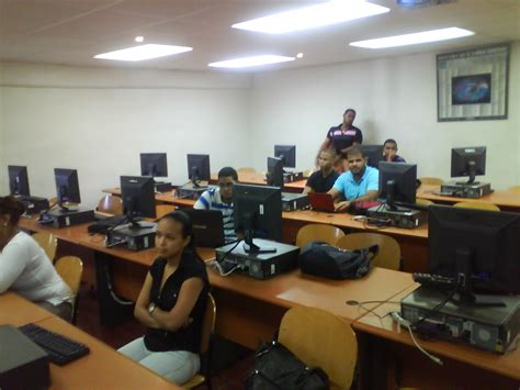 CaribbeanSQL: 2011 Abril 2 - Universidad APEC