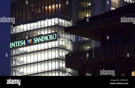 Intesa sanpaolo Stock Videos & Footage - HD and 4K Video Clips - Alamy