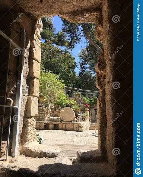 Garden Tomb of Jesus in Jerusalem, Israel. Editorial Photo - Image of ...