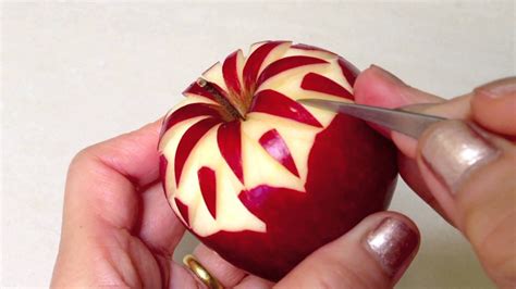 2013 Simple Apple Carving - Intermediate Lesson 2 by Mutita Art of ...