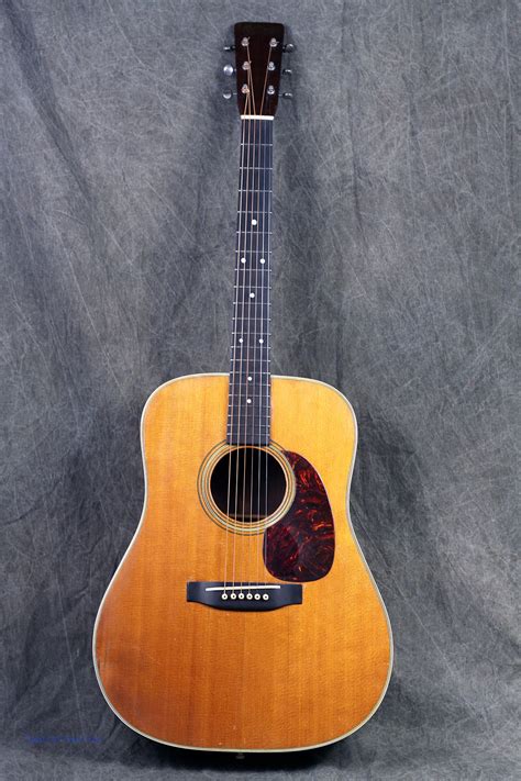 CF Martin Guitars · Capitol Auction