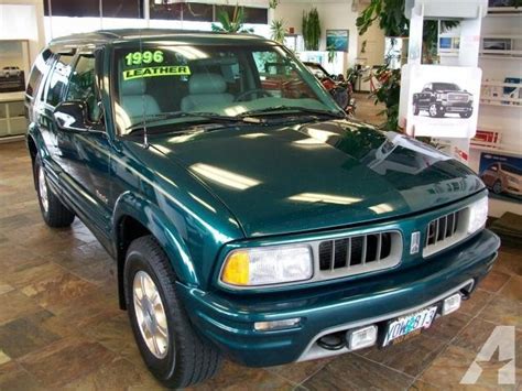 1996 Oldsmobile Bravada - Information and photos - MOMENTcar