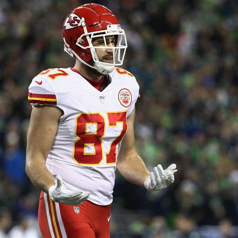 Report: Travis Kelce Undergoes Surgery on Ankle Injury; Out for Spring ...