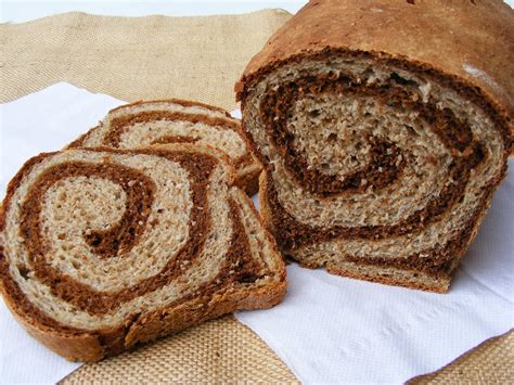 Hobby Bakehouse: Marble Rye Bread