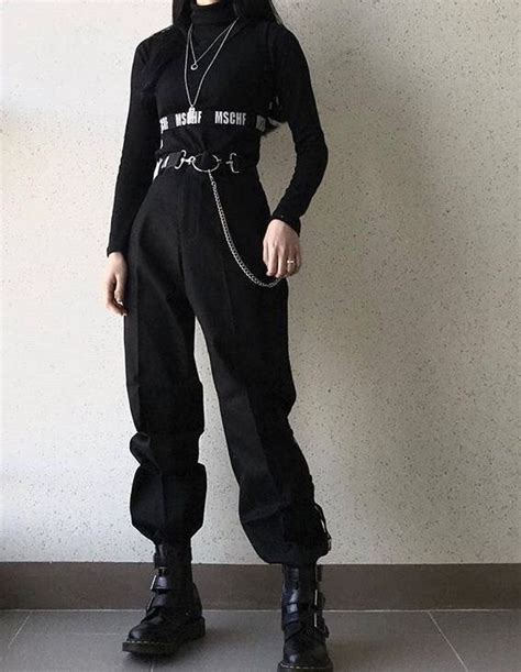 dark outfit | Cool outfits, Outfit ideas korean, Cute outfits