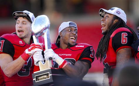 NOTEBOOK: WKU awaits 'reward' in bowl game, likely in Miami | WKU ...