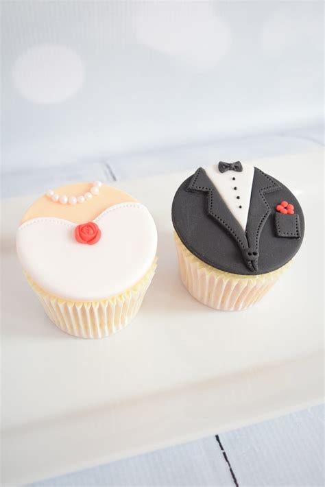 Bride & Groom Cupcake Toppers | Cake Masters Magazine