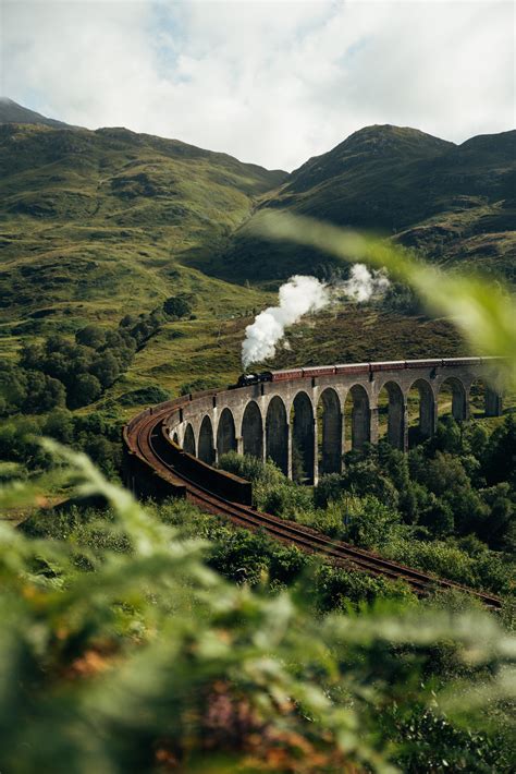 Jacobite steam train on Glenfinnan viaduct. Nikon D750 / Tamron 24-70 2.8 G2 : r/Nikon