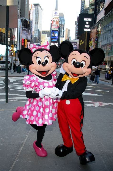 Mickey and Minnie - munimoro.gob.pe