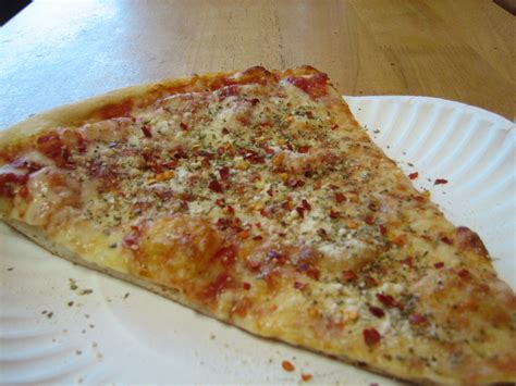Archivo:Piazza pizza slice.JPG - Wikipedia, la enciclopedia libre