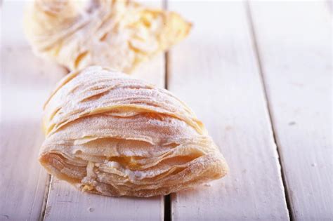 Sfogliatelle of Naples | ITALY Magazine