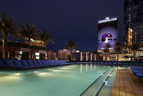 The Boulevard Pool at The Cosmopolitan Las Vegas | Cosmopolitan las vegas, Vegas pools, Las ...