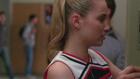 1x04 - finn&quinn - Glee Image (8350433) - Fanpop