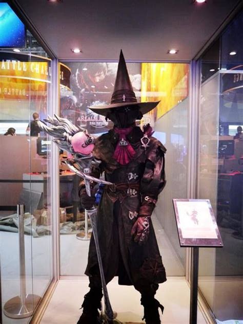 ffxiv black mage cosplay | Official FF14 costume. THIS IS GREAT. | Cosplay | Pinterest | Cosplay ...